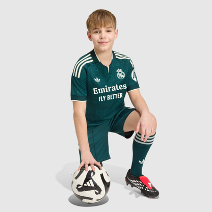 Away 26/27 Kids Shirt Kit